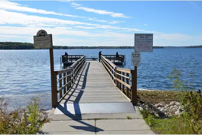 321  Park Hill Dr #A, Pewaukee, WI 53072 - Photo 27