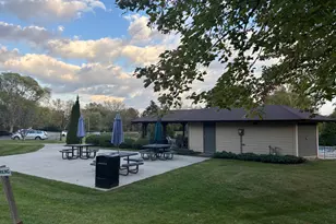 321 Park Hill Dr, Pewaukee, WI 53072 - Photo 19