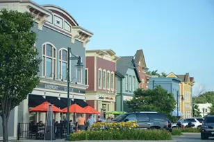 321 Park Hill Dr, Pewaukee, WI 53072 - Photo 25