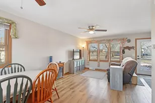 949 E Prospect St, Lake Mills, WI 53551 - Photo 11