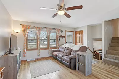 949 E Prospect St, Lake Mills, WI 53551 - Photo 9