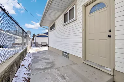 818 S 94th St, West Allis, WI 53214 - Photo 21
