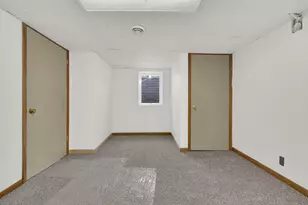 818 S 94th St, West Allis, WI 53214 - Photo 19