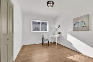 818 S 94th St, West Allis, WI 53214 - Photo 13