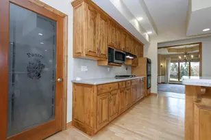 18840 Saratoga Ct, Brookfield, WI 53045 - Photo 15