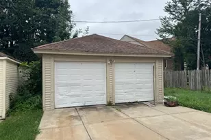 4049 N Elmhurst Rd, Milwaukee, WI 53216 - Photo 17