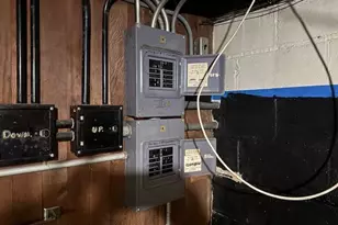 4049 N Elmhurst Rd, Milwaukee, WI 53216 - Photo 11