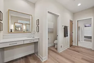 N66W21333 Sagebrush Dr, Menomonee Falls, WI 53046 - Photo 21