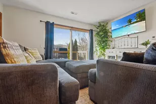 204 Elmhurst Ct, Williams Bay, WI 53191 - Photo 3