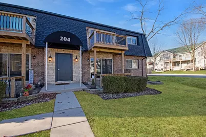 204  Elmhurst Ct #16, Williams Bay, WI 53191 - Photo 1