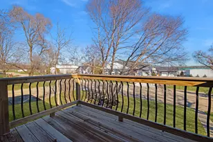 204 Elmhurst Ct, Williams Bay, WI 53191 - Photo 19