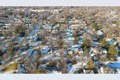 9126 N Meadowlark Ln, Bayside, WI 53217 - Photo 67