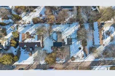 9126 N Meadowlark Ln, Bayside, WI 53217 - Photo 65