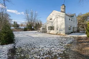 9126 N Meadowlark Ln, Bayside, WI 53217 - Photo 57