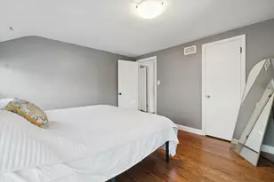 9126 N Meadowlark Ln, Bayside, WI 53217 - Photo 43