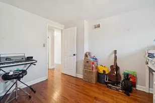 9126 N Meadowlark Ln, Bayside, WI 53217 - Photo 37