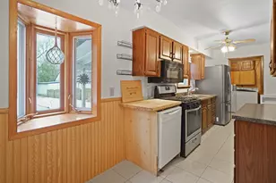 8705 2nd Ave, Pleasant Prairie, WI 53158 - Photo 11