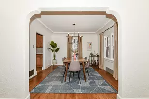 424 W Luebbe Ln, Glendale, WI 53217 - Photo 13