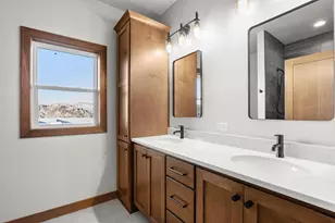 338 Rawley Ct, Two Rivers, WI 54241 - Photo 17