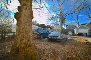 2521 N 51st St, Milwaukee, WI 53210 - Photo 15