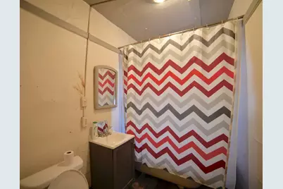 2521 N 51st St, Milwaukee, WI 53210 - Photo 11