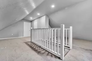 6824 W Hayes Ave, West Allis, WI 53219 - Photo 15