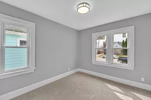 6824 W Hayes Ave, West Allis, WI 53219 - Photo 11