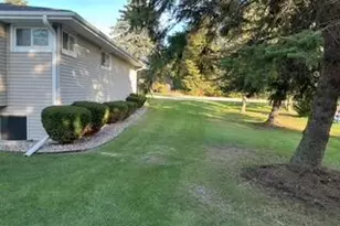 409 Van Buren Rd, Howards Grove, WI 53083 - Photo 25