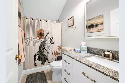 2531 N Murray Ave, Milwaukee, WI 53211 - Photo 13