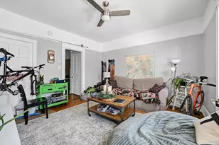 2531 N Murray Ave, Milwaukee, WI 53211 - Photo 17