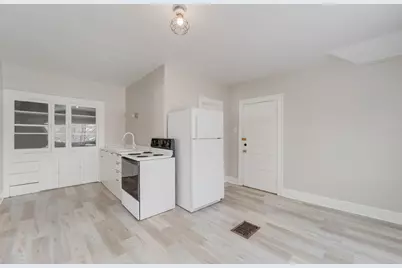 3807 E Edgerton Ave, Cudahy, WI 53110 - Photo 3