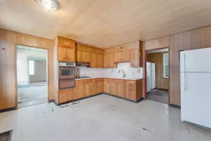 3807 E Edgerton Ave, Cudahy, WI 53110 - Photo 9