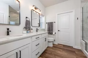 9029 Creekside Cir, Pleasant Prairie, WI 53158 - Photo 17