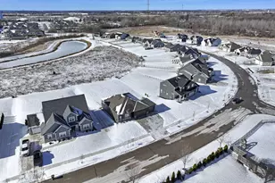 9029 Creekside Cir, Pleasant Prairie, WI 53158 - Photo 29