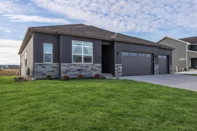 9029  Creekside Cir, Pleasant Prairie, WI 53158 - Photo 39