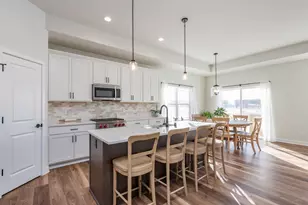 9029 Creekside Cir, Pleasant Prairie, WI 53158 - Photo 7