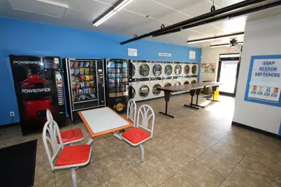 312 W Keefe Ave, Milwaukee, WI 53212 - Photo 9