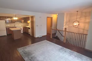 10268 W Parkedge Circle, Franklin, WI 53132 - Photo 5