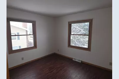 10268 W Parkedge Cir, Franklin, WI 53132 - Photo 11