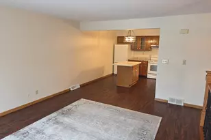 10268 W Parkedge Circle, Franklin, WI 53132 - Photo 9