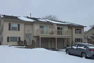 10268 W Parkedge Circle, Franklin, WI 53132 - Photo 1