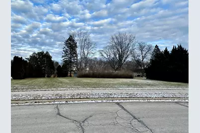 312  Regatta Dr, Port Washington, WI 53074 - Photo 3