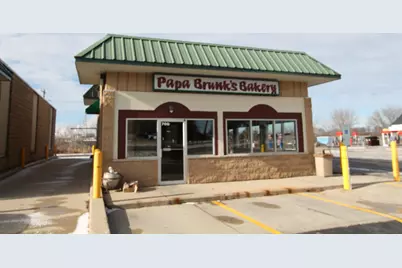 1220  Janesville Ave, Fort Atkinson, WI 53538 - Photo 7