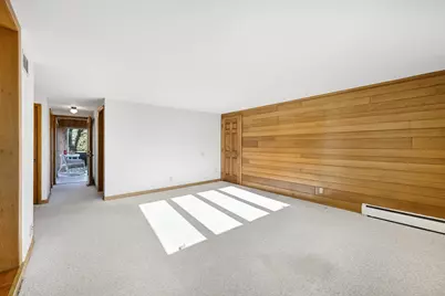 1704  Oak St, South Milwaukee, WI 53172 - Photo 5