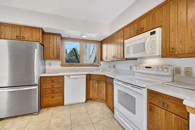 1704  Oak St, South Milwaukee, WI 53172 - Photo 11