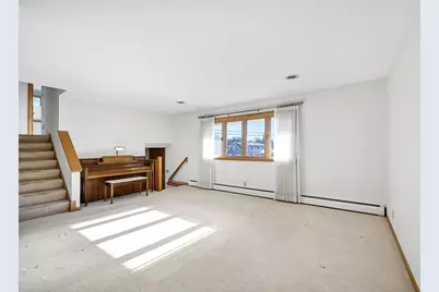 1704  Oak St, South Milwaukee, WI 53172 - Photo 7