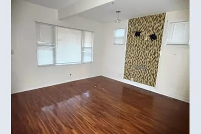 2436 N 16th St, Milwaukee, WI 53206 - Photo 3