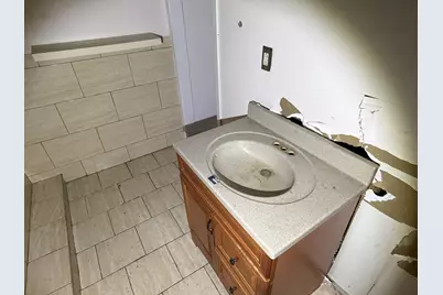 2436 N 16th St, Milwaukee, WI 53206 - Photo 7