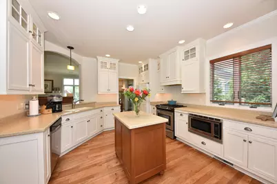 154  Water Ct, Cedar Grove, WI 53013 - Photo 7