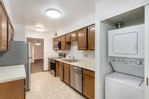 3916 N Oakland Ave, Shorewood, WI 53211 - Photo 9